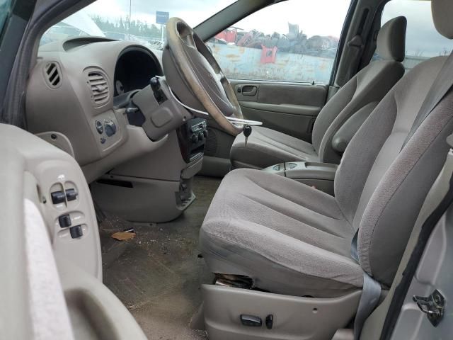 2001 Chrysler Town & Country LX