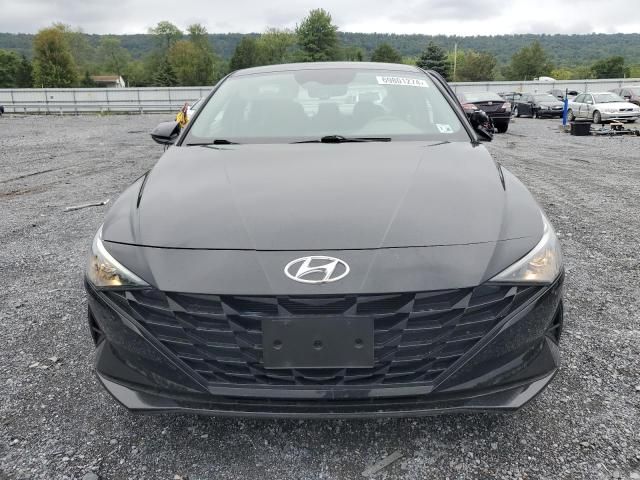 2021 Hyundai Elantra SE