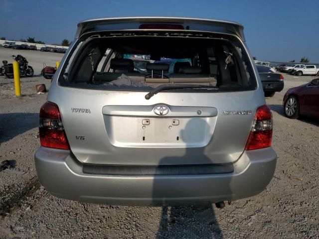 2004 Toyota Highlander Base