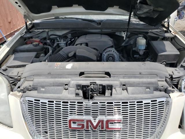 2011 GMC Yukon SLT