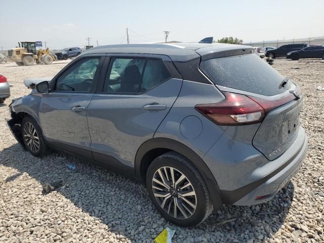 2022 Nissan Kicks SV