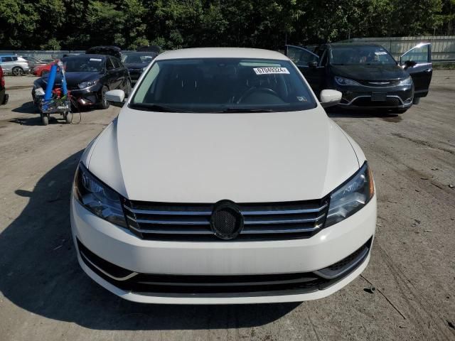 2015 Volkswagen Passat S