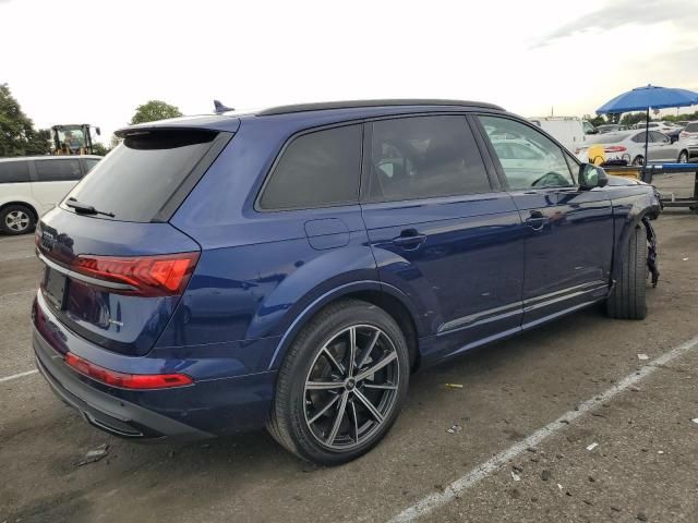 2022 Audi Q7 Premium Plus