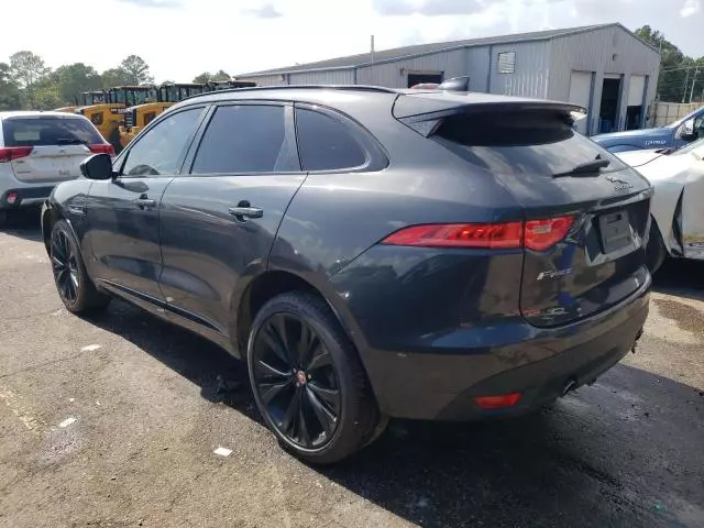 2018 Jaguar F-PACE R-Sport