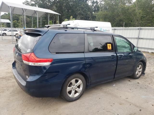 2011 Toyota Sienna LE