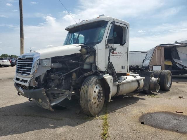 2007 Freightliner Conventional Columbia