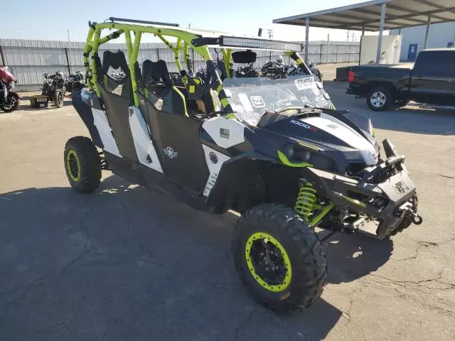 2016 Can-Am Maverick Max 1000R X DS