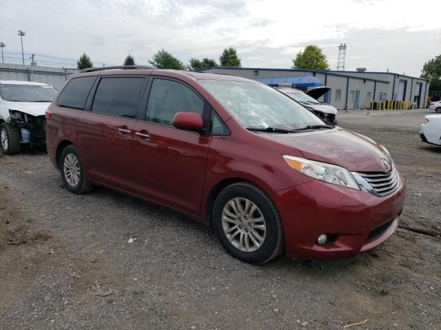 2015 Toyota Sienna XLE