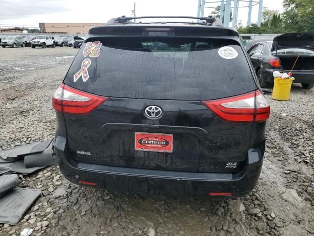 2016 Toyota Sienna XLE