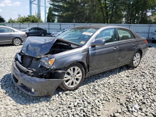 2010 Toyota Avalon XL