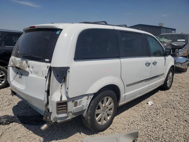 2016 Chrysler Town & Country Touring