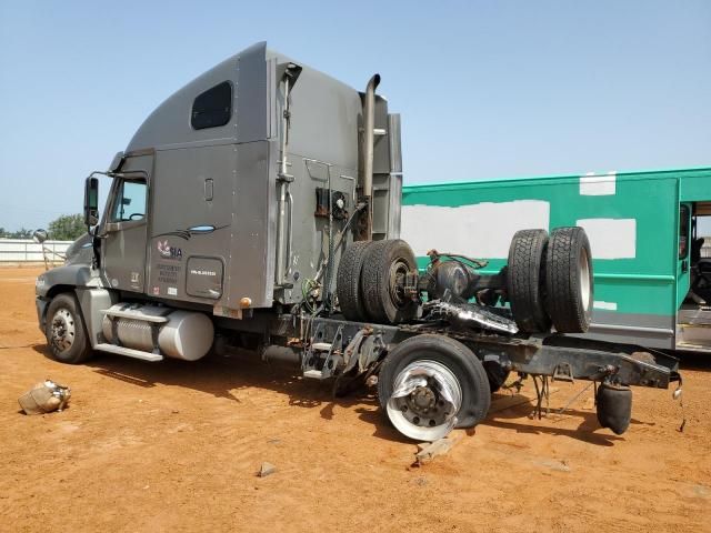 2008 Freightliner Conventional ST120