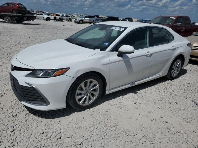 2022 Toyota Camry LE