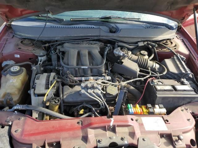 2004 Ford Taurus SE