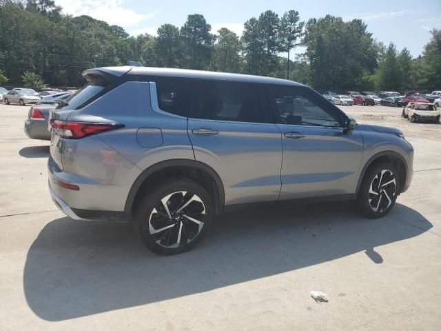 2022 Mitsubishi Outlander SE