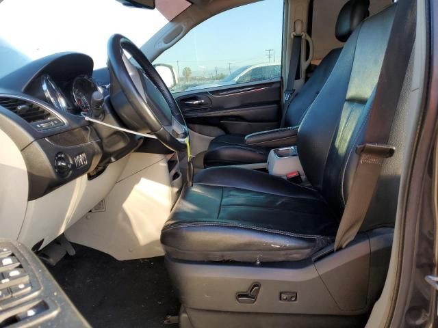 2014 Chrysler Town & Country Touring