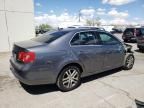 2005 Volkswagen New Jetta 2.5L Option Package 2