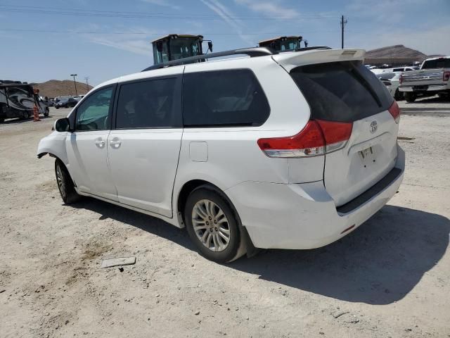 2013 Toyota Sienna XLE