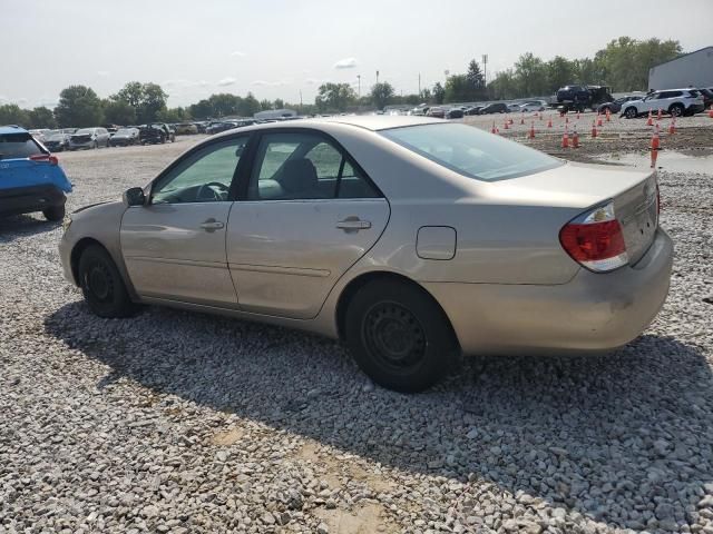 2005 Toyota Camry LE