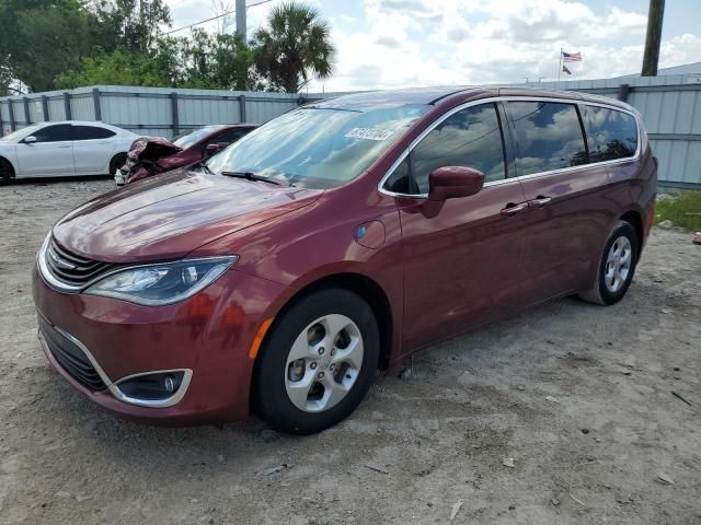 2018 Chrysler Pacifica Hybrid Touring Plus