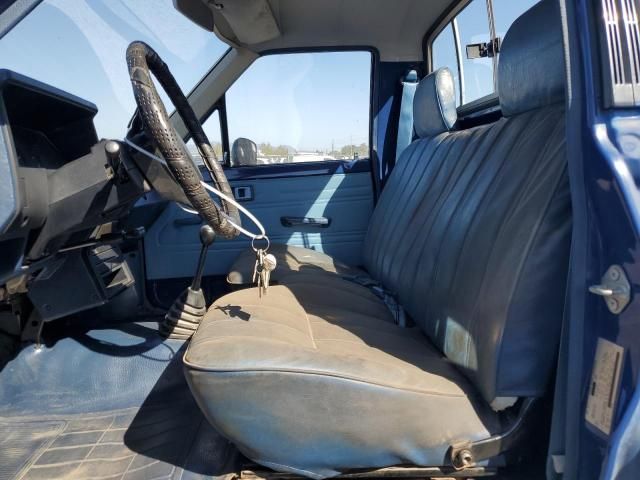 1985 Toyota Pickup 1 TON Long BED RN55