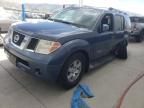 2005 Nissan Pathfinder LE