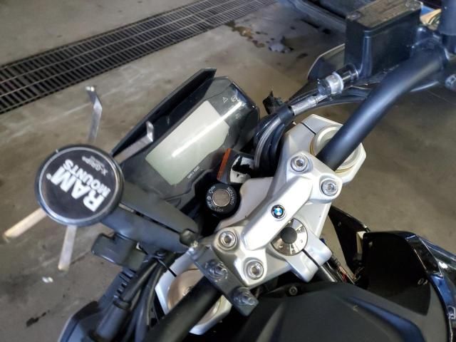 2021 BMW G310 R