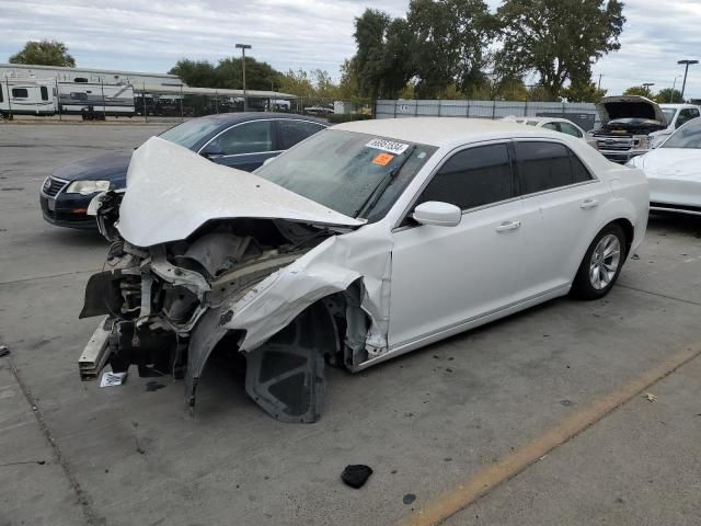 2016 Chrysler 300 Limited