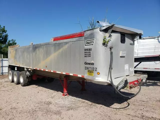 2005 East Manufacturing Trailer