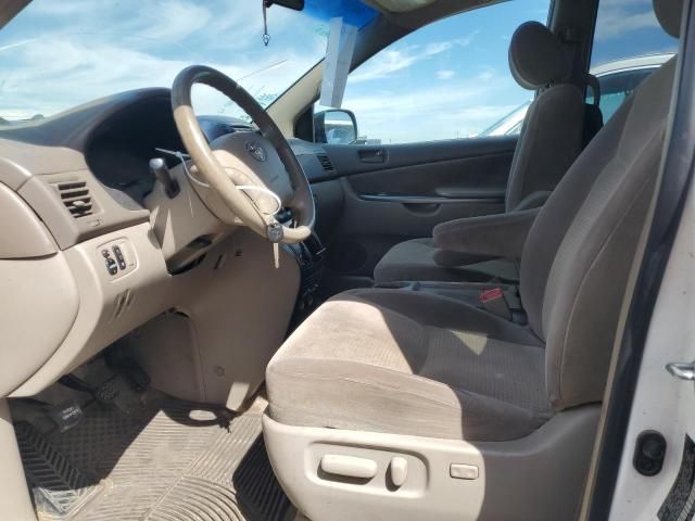 2008 Toyota Sienna CE