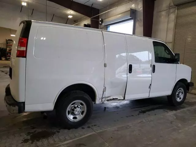 2016 Chevrolet Express G2500