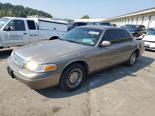 2002 Ford Crown Victoria