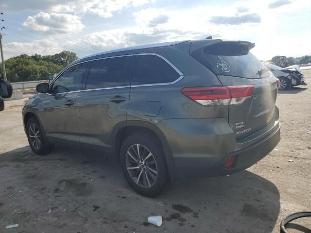 2019 Toyota Highlander SE