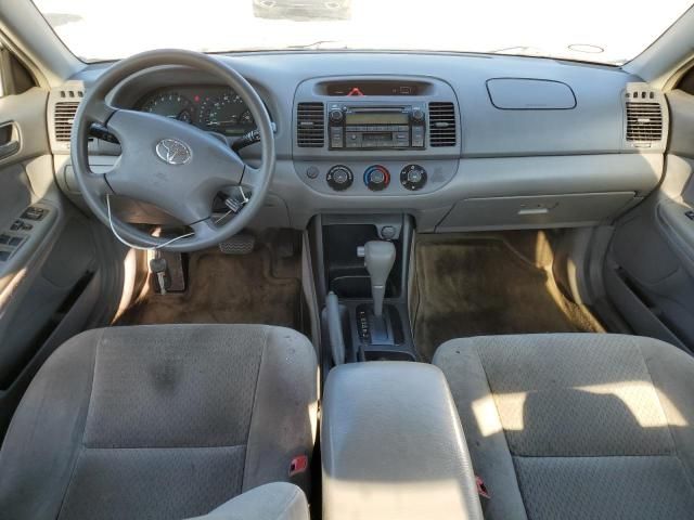 2004 Toyota Camry LE