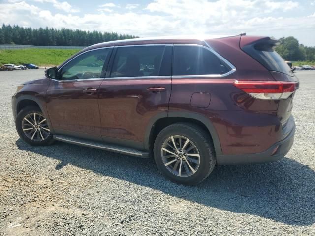 2019 Toyota Highlander SE