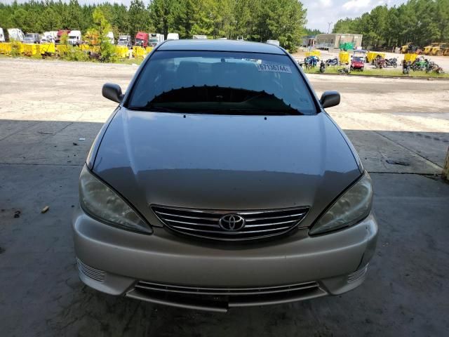 2005 Toyota Camry LE