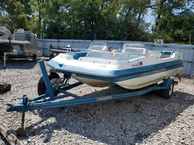 1995 Chal Boat