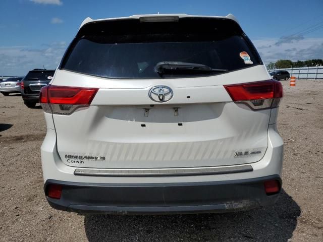 2018 Toyota Highlander SE