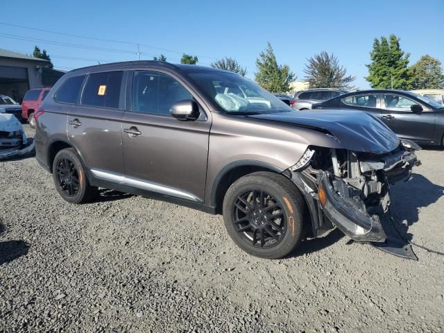 2016 Mitsubishi Outlander SE