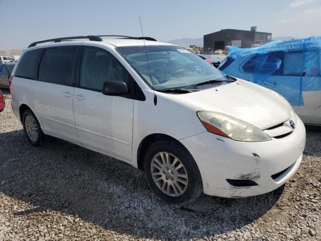 2009 Toyota Sienna LE