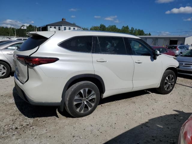 2021 Toyota Highlander XLE