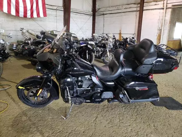 2021 Harley-Davidson Flhtk