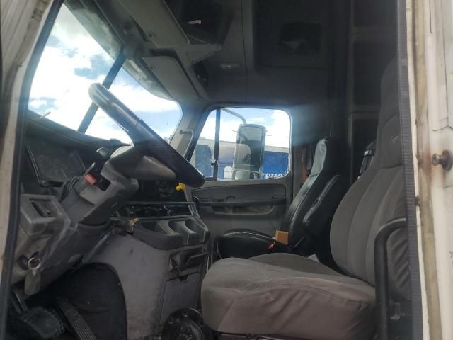 2007 Freightliner Conventional Columbia