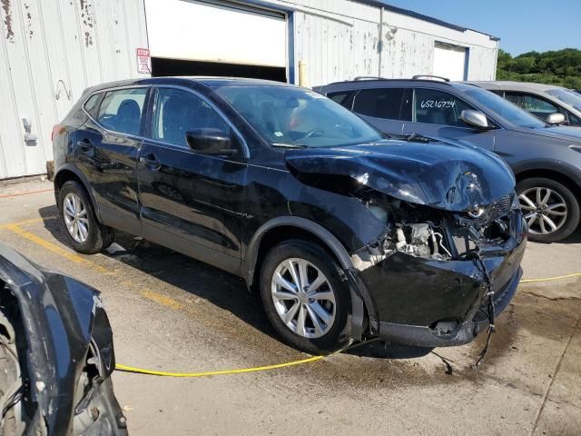 2017 Nissan Rogue Sport S