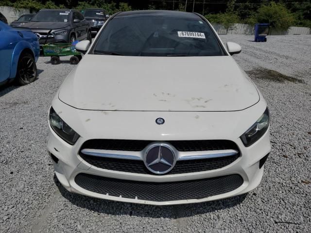 2019 Mercedes-Benz A 220