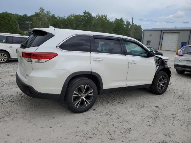 2019 Toyota Highlander LE