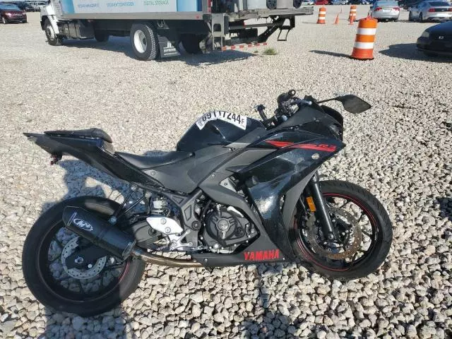 2015 Yamaha YZFR3