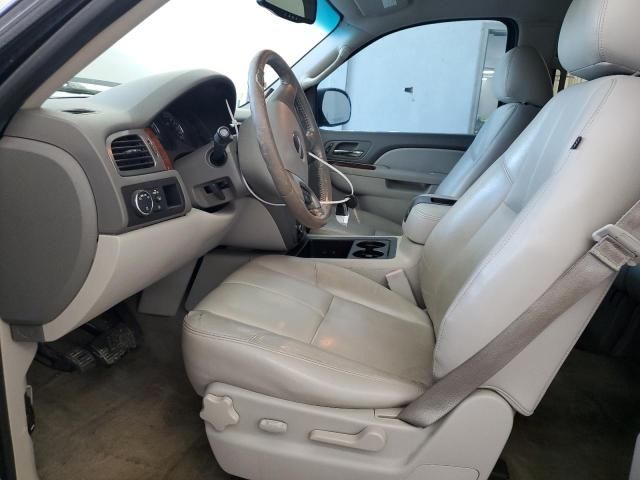 2013 GMC Yukon XL C1500 SLT