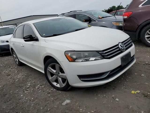 2013 Volkswagen Passat SE