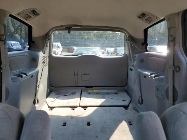 2005 Toyota Sienna XLE